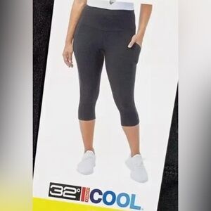 NWT Womens 32 Degrees Cool Capri Active Leggings
